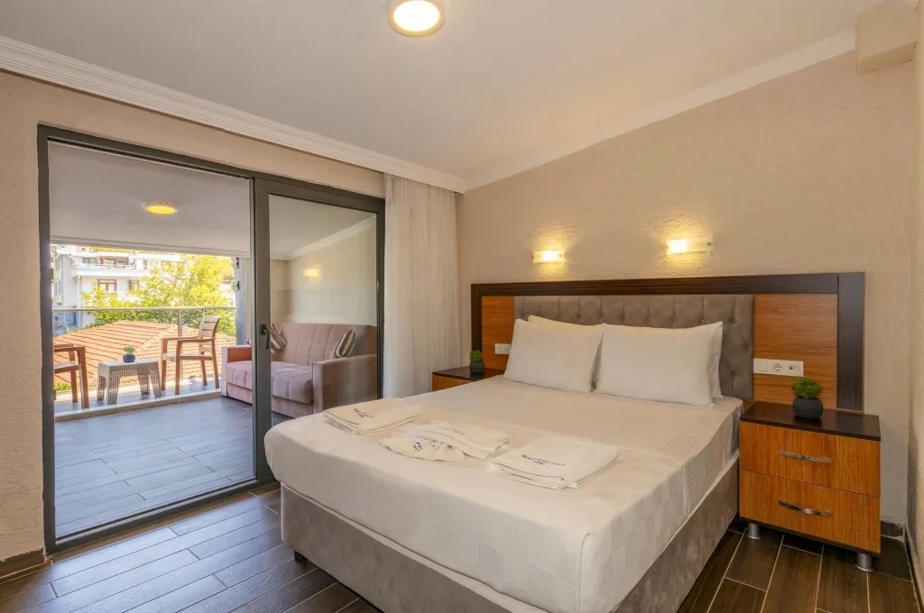 Özkaptan Aqua Otel — İki Kişilik Teras Oda